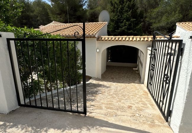 Villa in Javea / Xàbia - 0323 Villa Tosalet Abeto Villa in Javea / Xàbia - 0323 Villa Tosalet Abeto